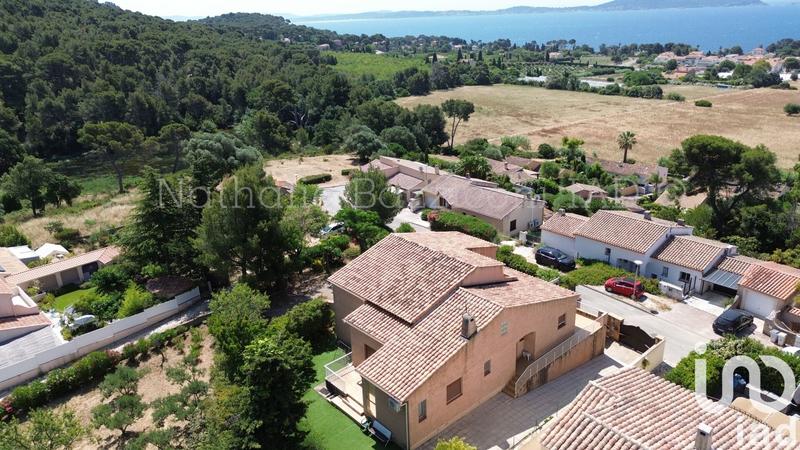 Maison - 176 m² - 7 pièces