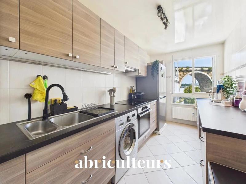 Appartement ancien - 80 m² - 3 pièces