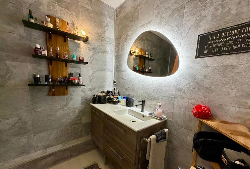 Appartement - 90 m² - 4 pièces