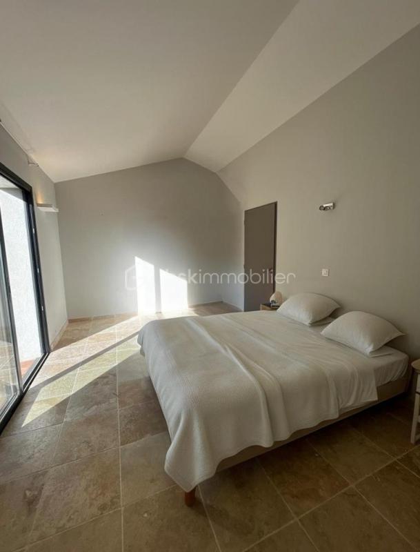 Maison - 168 m² - 6 pièces