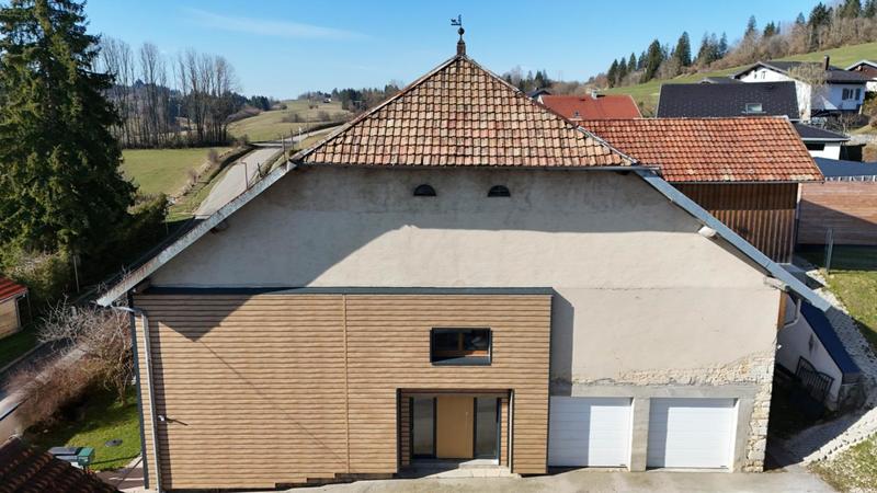 Maison - 254 m² - 7 pièces