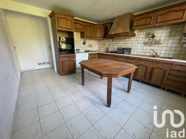 Maison - 245 m² - 9 pièces