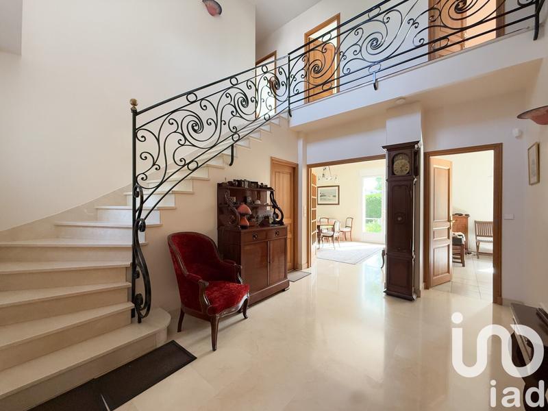 Maison - 186 m² - 7 pièces