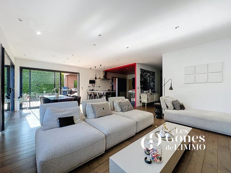 Villa - 165 m² - 6 pièces