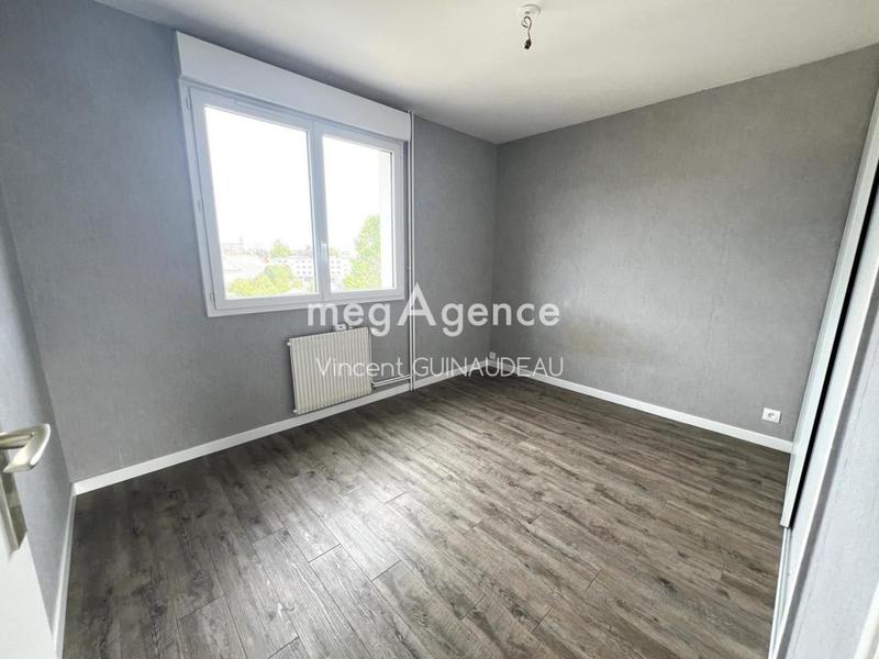Appartement - 85 m² - 4 pièces
