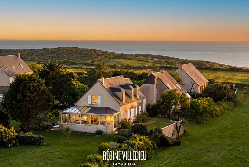 Maison - 159 m² - 6 pièces