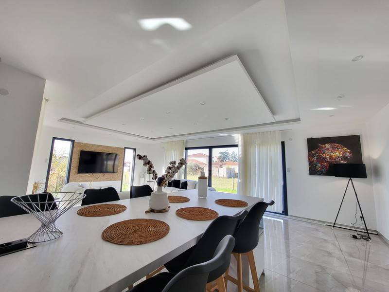 Villa - 140 m² - 6 pièces