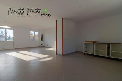 Maison - 103 m² - 4 pièces