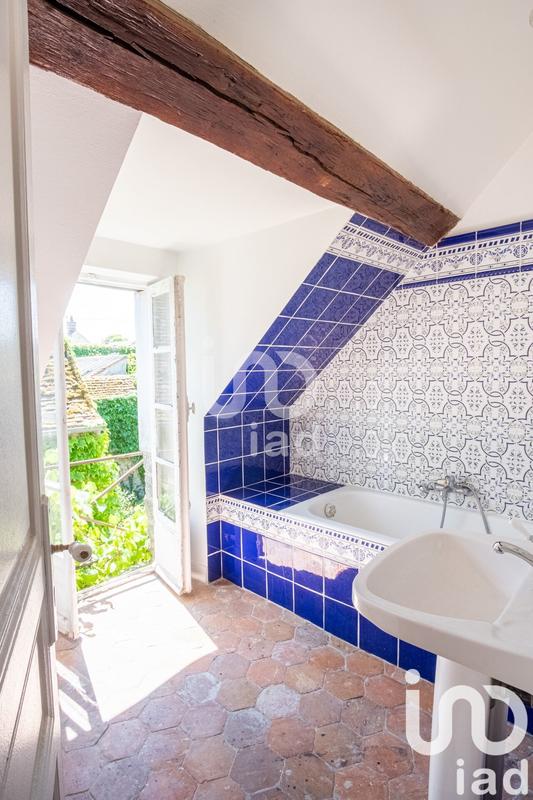 Maison - 190 m² - 8 pièces