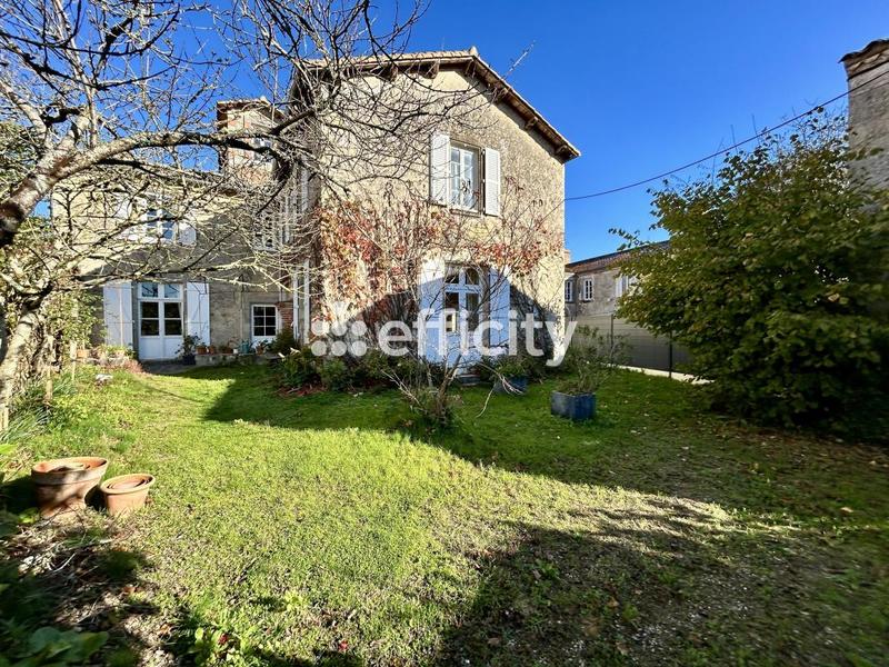 Maison - 180 m² - 8 pièces