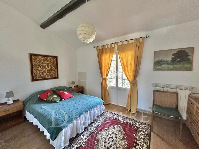 Villa - 170 m² - 8 pièces