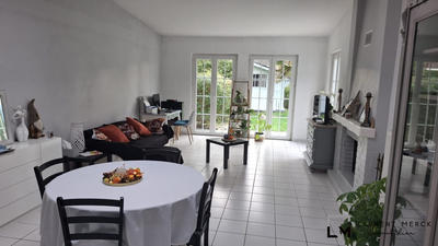 Maison - 98 m² - 4 pièces