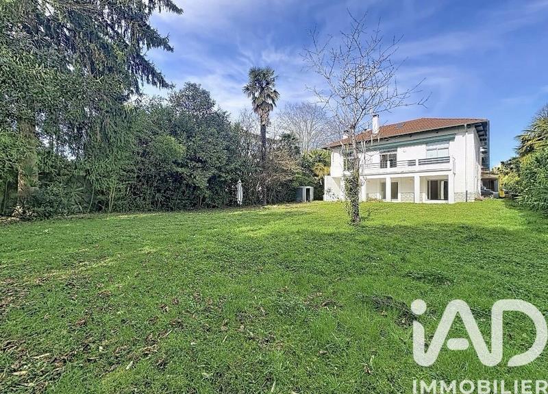 Maison - 179 m² - 7 pièces