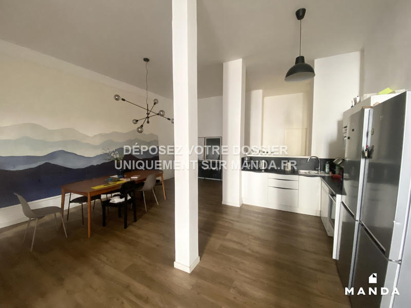 Chambre - 10 m² - 6 pièces