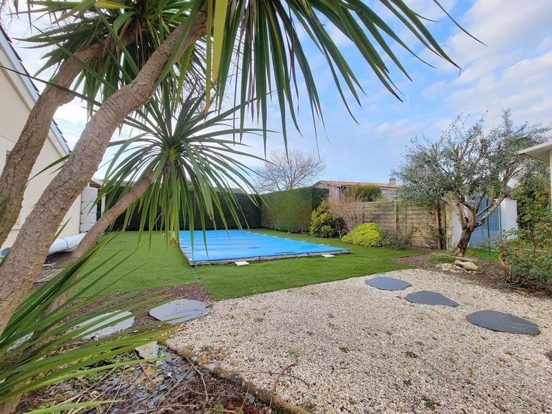 Maison - 157 m² - 8 pièces