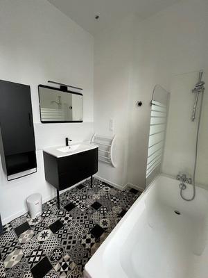 Appartement - 98 m² - 5 pièces