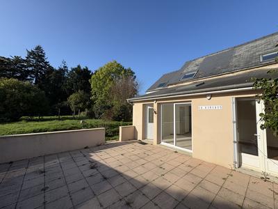 Maison - 117 m² - 7 pièces