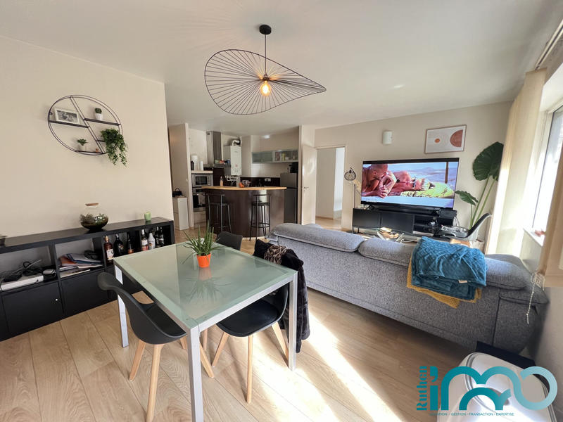 Appartement - 60 m² - 2 pièces