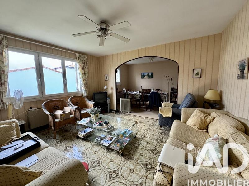 Maison - 180 m² - 7 pièces