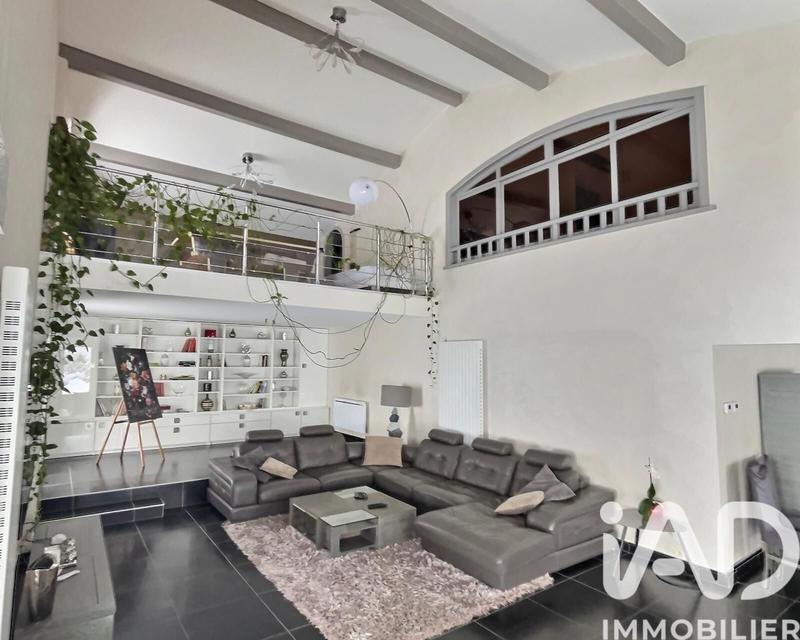 Maison de maîtres - 352 m² - 13 pièces