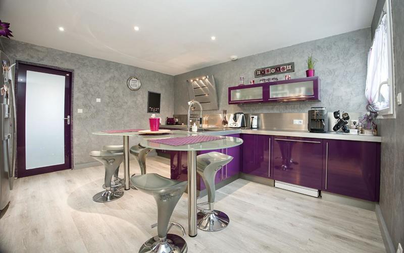 Maison - 180 m² - 7 pièces