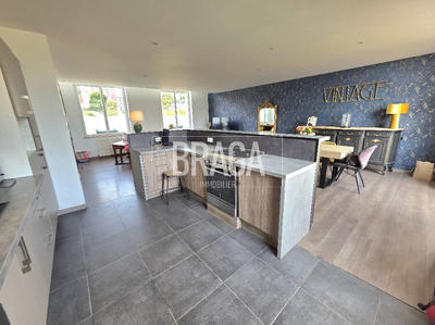 Maison - 105 m² - 4 pièces