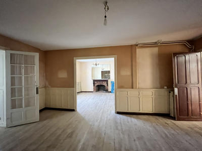 Maison - 264 m² - 13 pièces