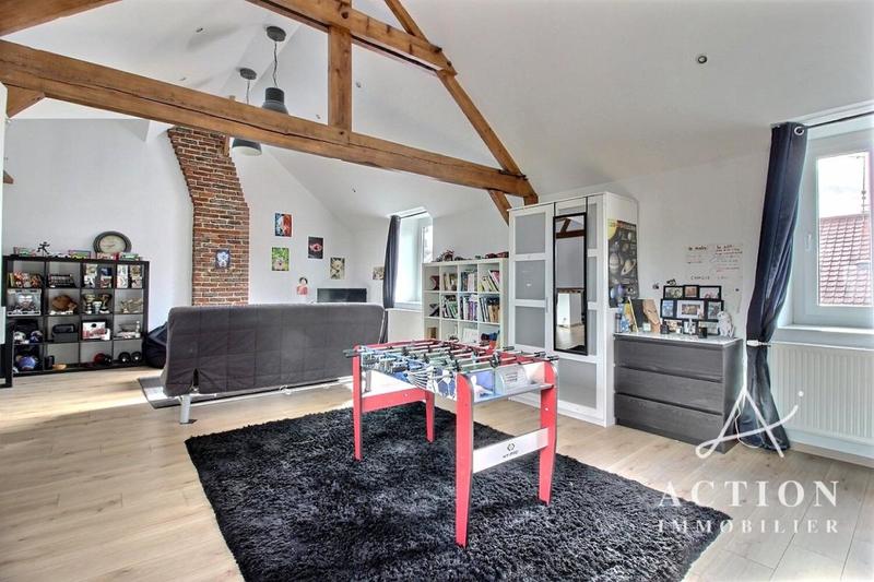 Demeure - 375 m² - 11 pièces