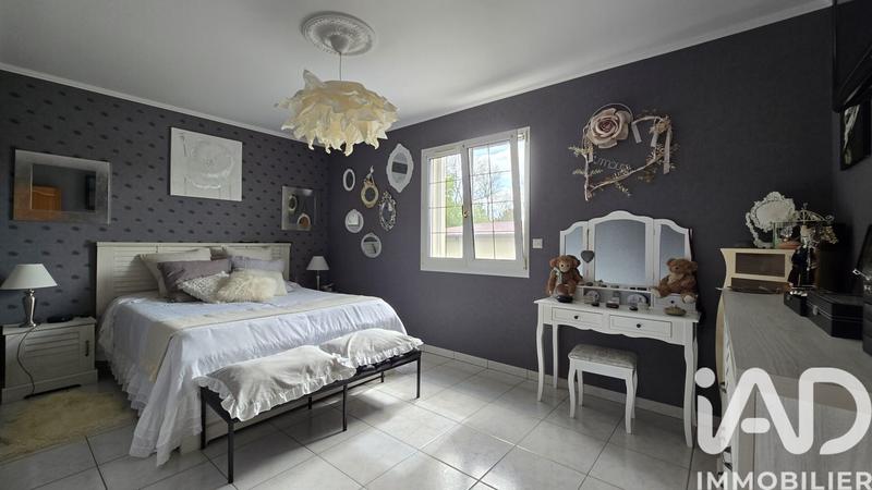 Maison - 345 m² - 10 pièces