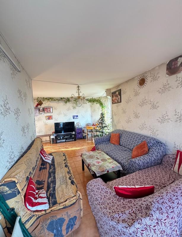 Appartement - 108 m² - 6 pièces