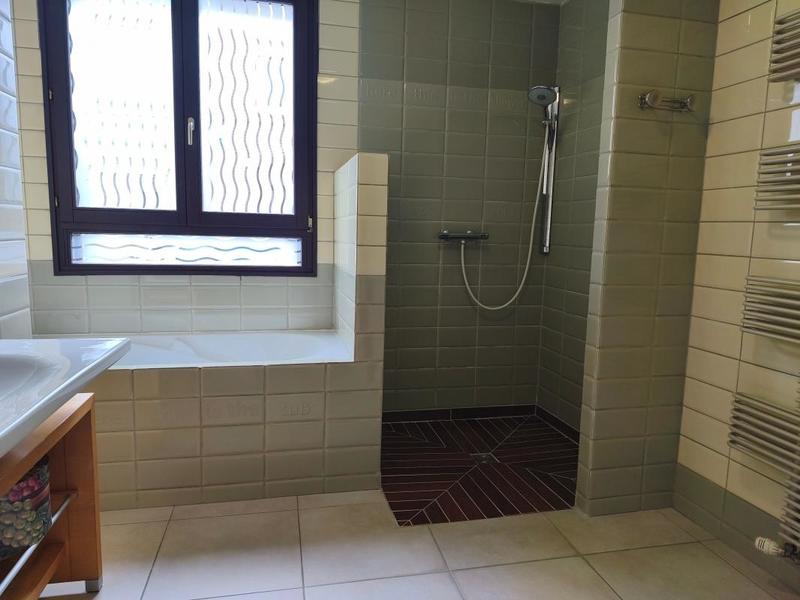 Maison - 163 m² - 6 pièces