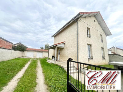 Maison - 110 m² - 5 pièces