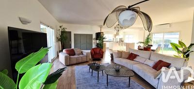 Maison - 228 m² - 6 pièces