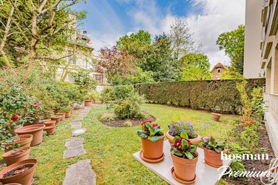 Appartement - 127 m² - 6 pièces