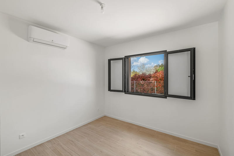 Maison - 97 m² - 4 pièces