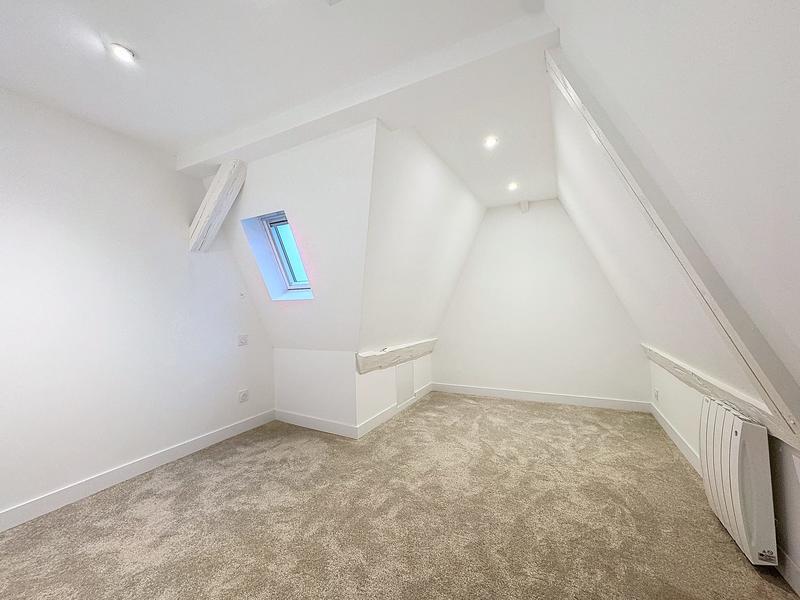 Maison - 141 m² - 7 pièces