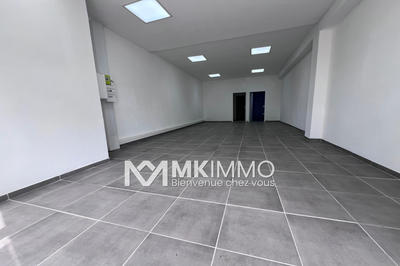 Local commercial - 60 m²