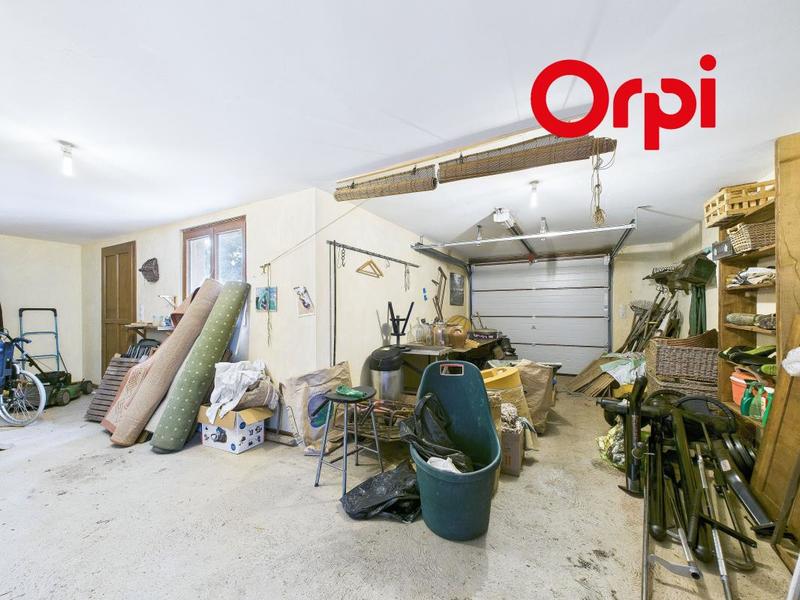 Maison - 260 m² - 8 pièces