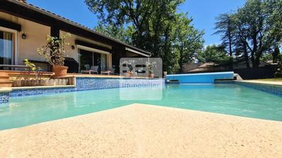 Maison - 183 m² - 6 pièces