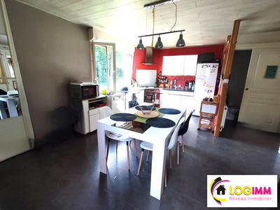 Maison - 120 m² - 8 pièces