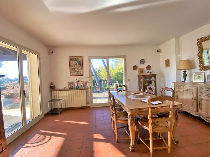 Maison - 193 m² - 7 pièces