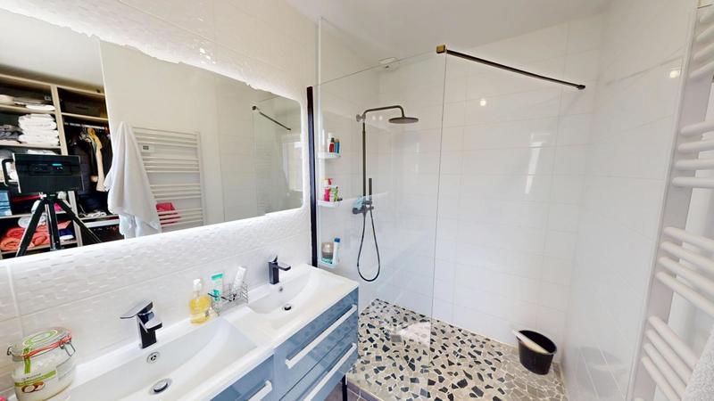 Maison - 102 m² - 5 pièces