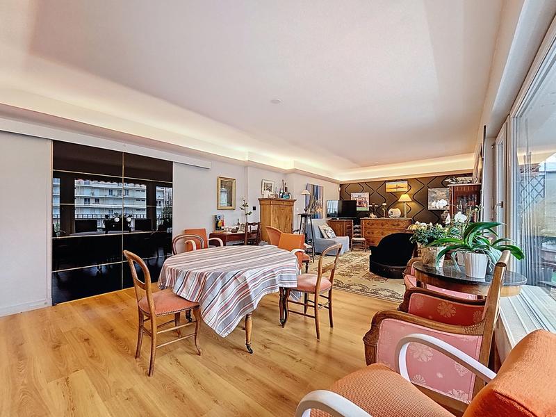 Appartement - 90 m² - 4 pièces