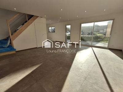 Maison - 90 m² - 5 pièces