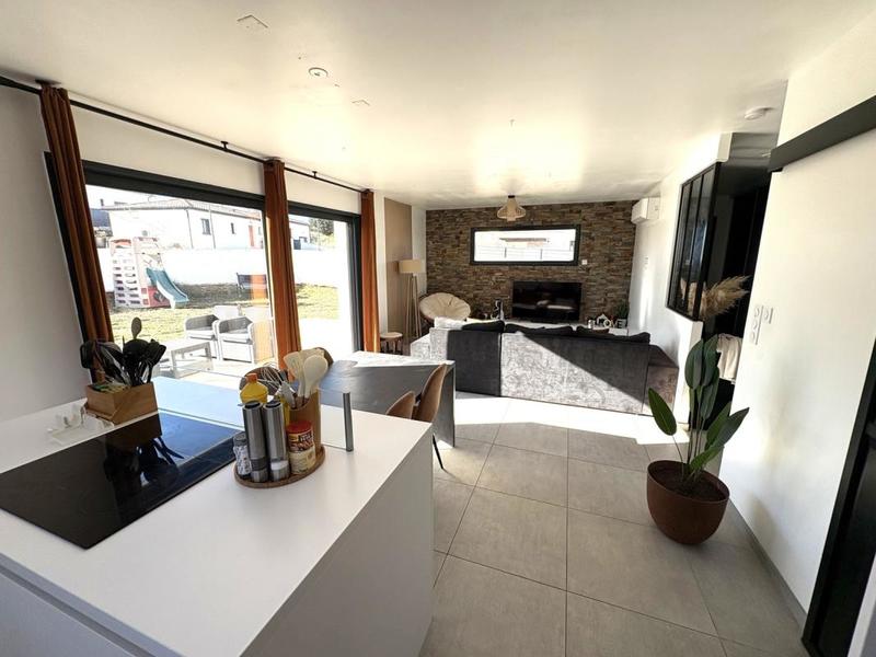 Maison - 96 m² - 4 pièces