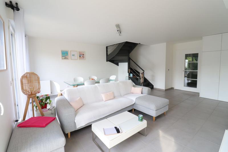 Maison - 96 m² - 5 pièces