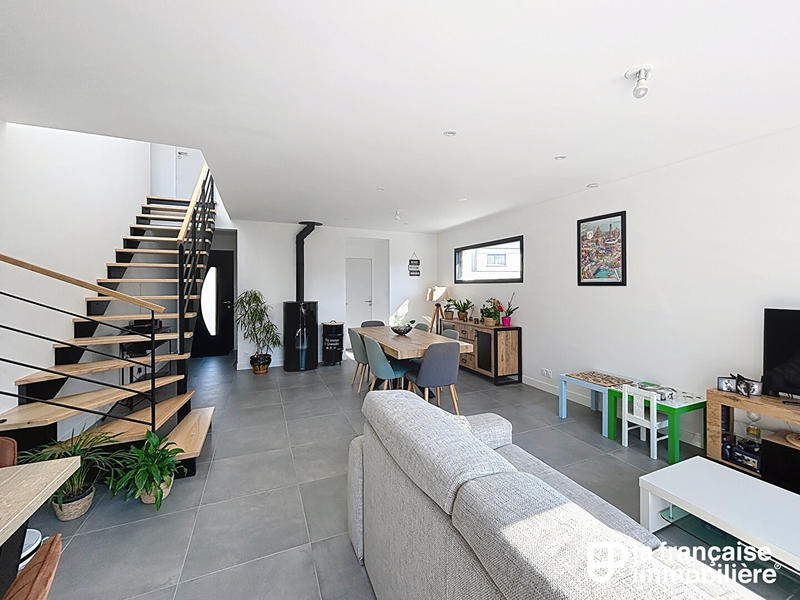 Maison - 108 m² - 5 pièces