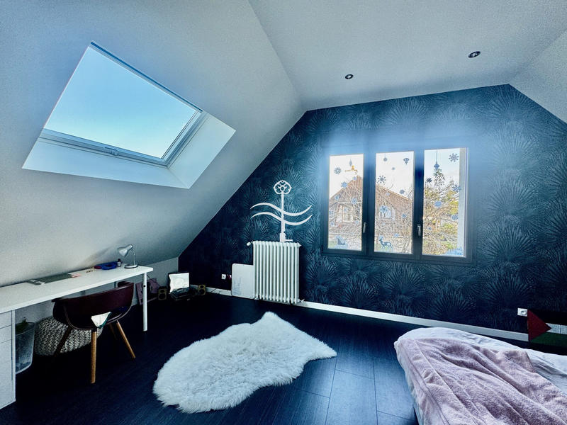 Maison - 208 m² - 9 pièces