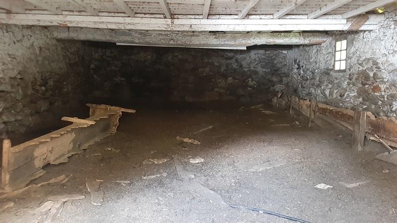 Grange - 175 m² - 2 pièces