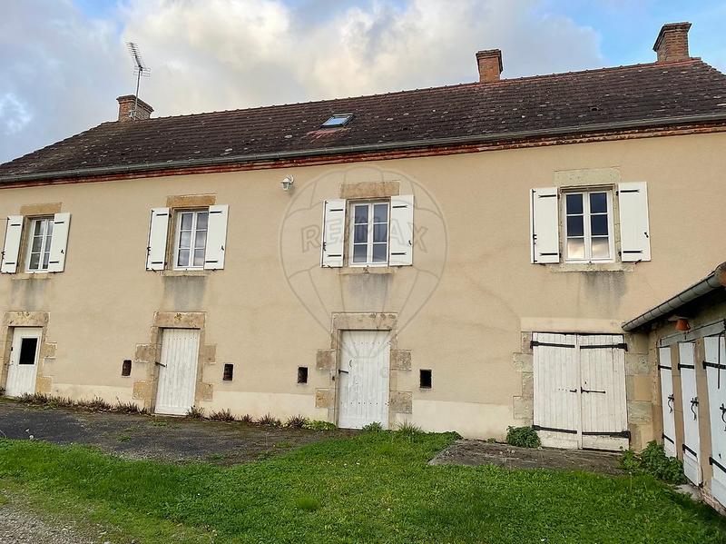 Maison - 212 m² - 7 pièces